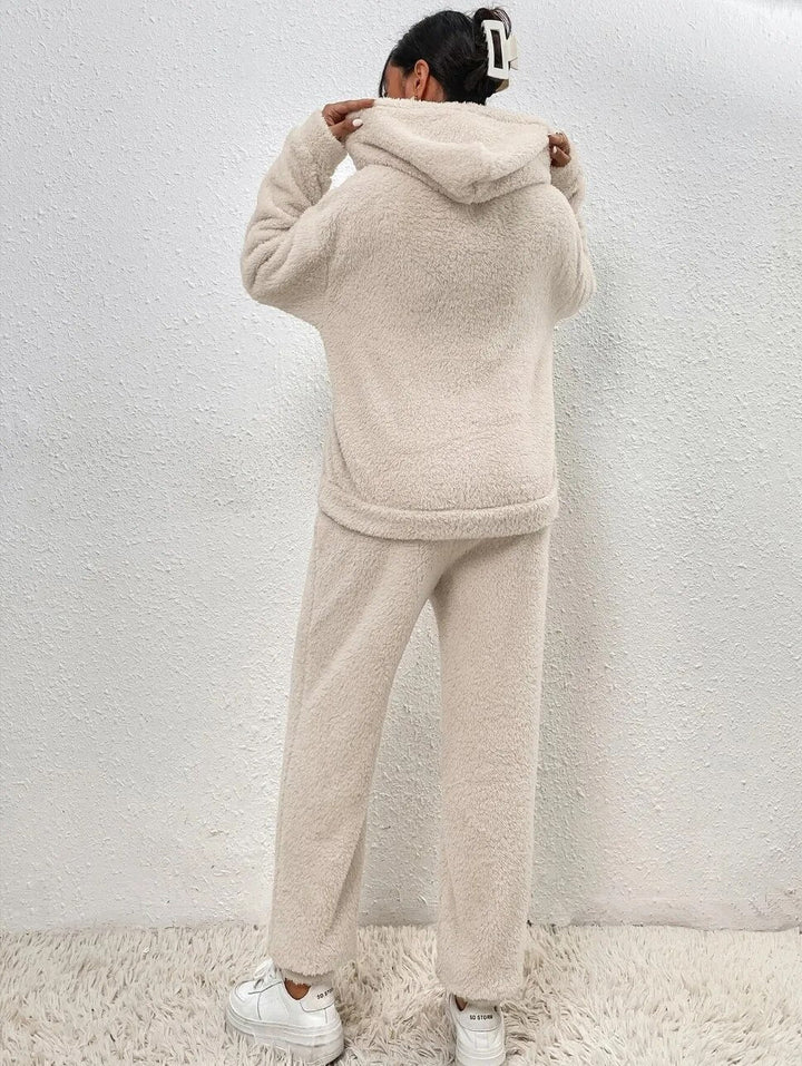 Ultra-comfortable teddy house suit with hood - Lana