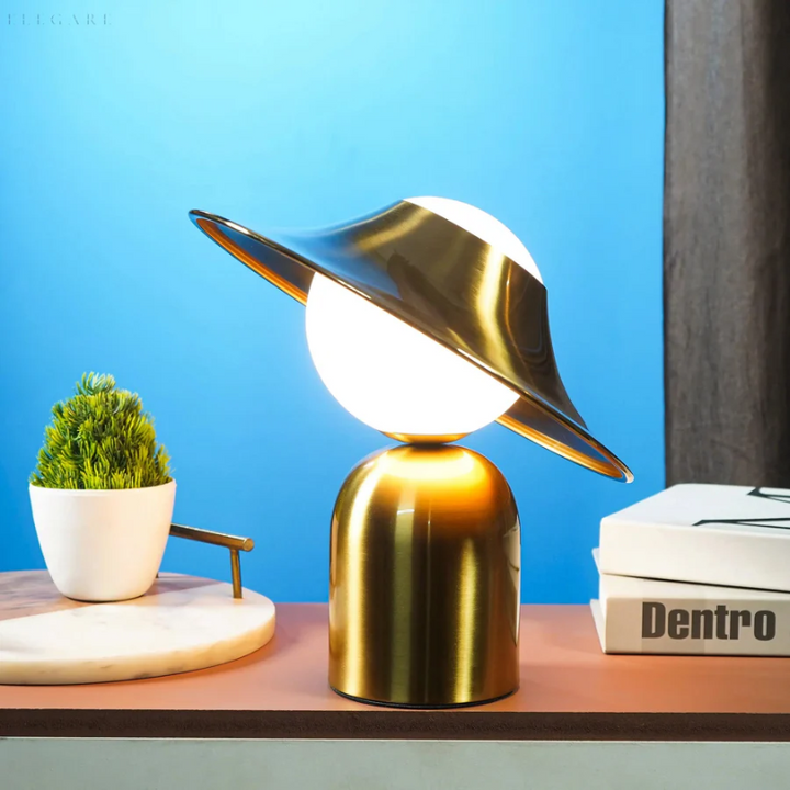 Luxurious Metal Table Lamp – GoldAura
