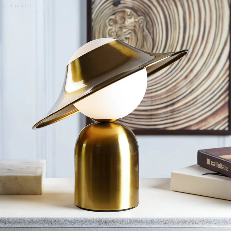 Luxurious Metal Table Lamp – GoldAura