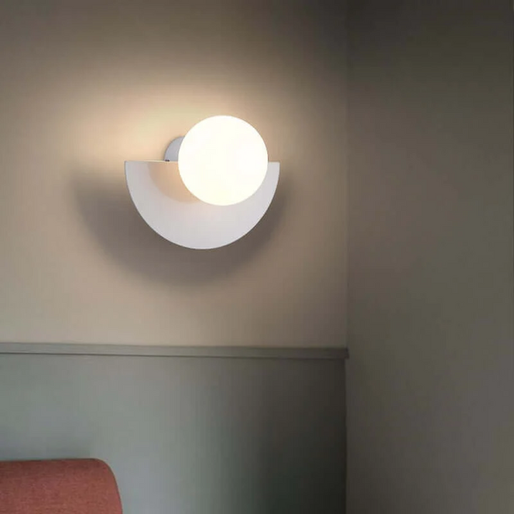 Metallic Crescent Wall Lamp - LunaMetal