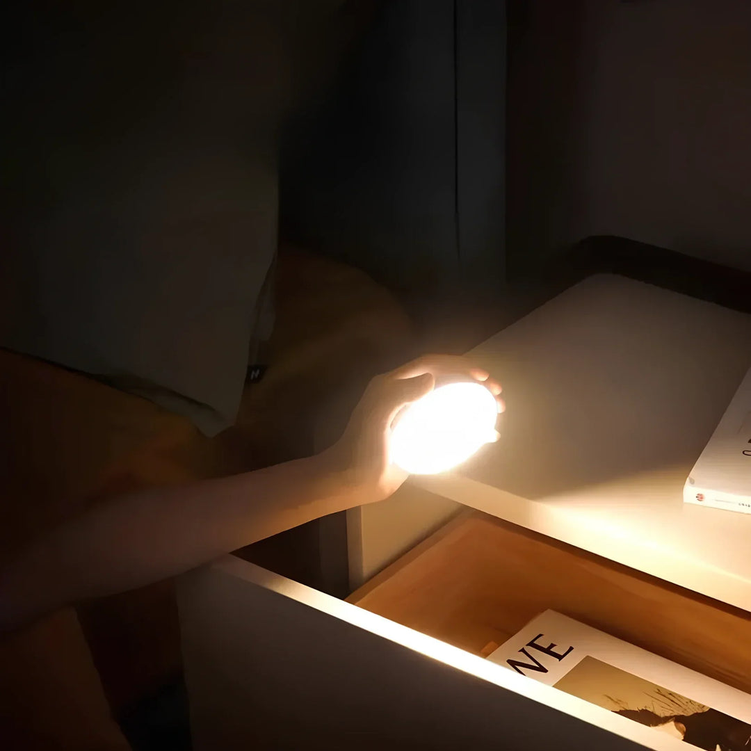 Lámpara con sensor de movimiento inalámbrico - LumaLight