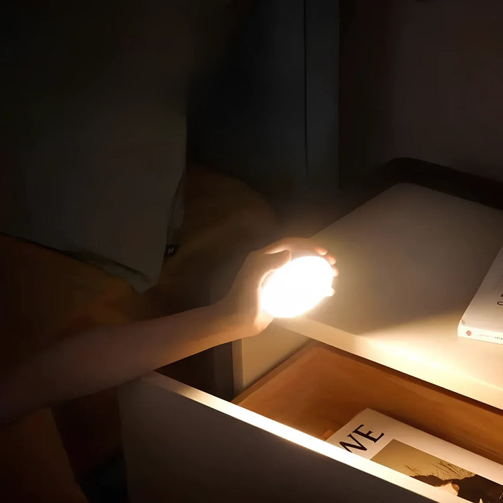 Lámpara con sensor de movimiento inalámbrico - LumaLight