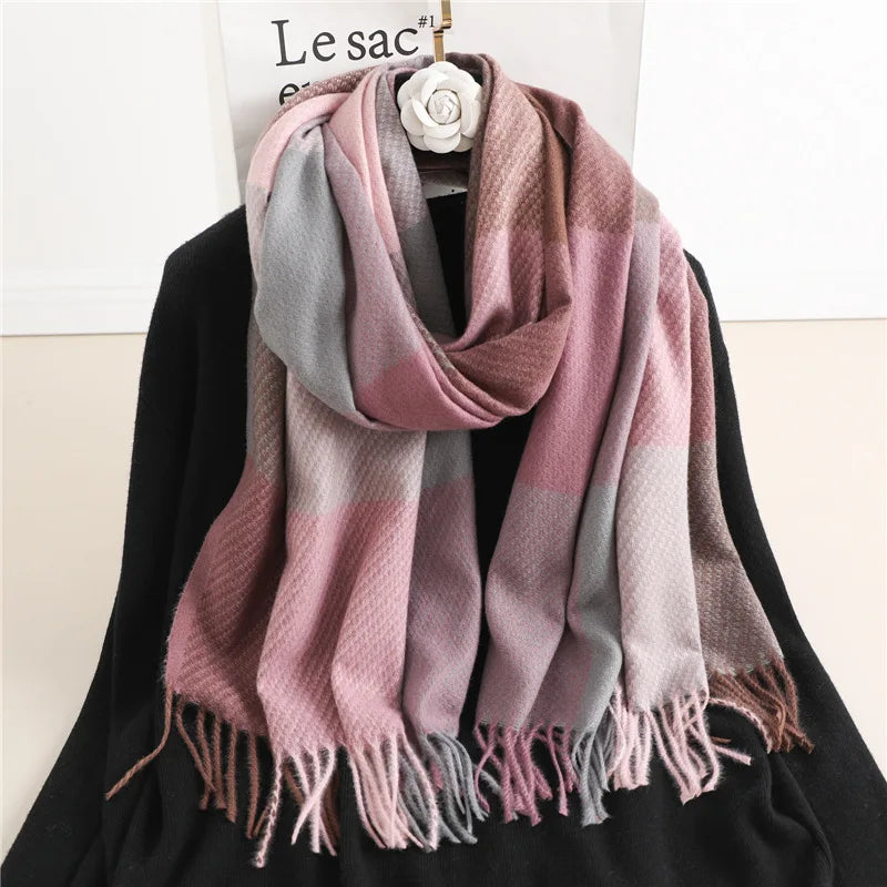 Stylish Checked Women's Scarf - Liora