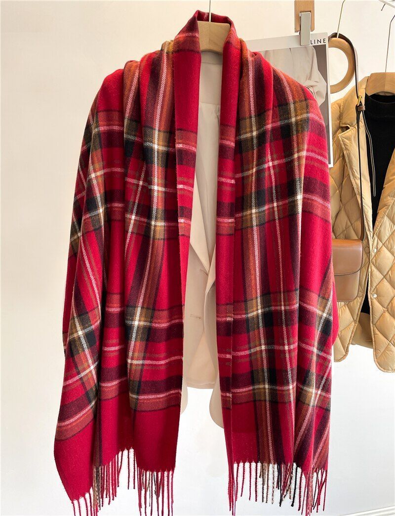 Stylish Checked Women's Scarf - Liora