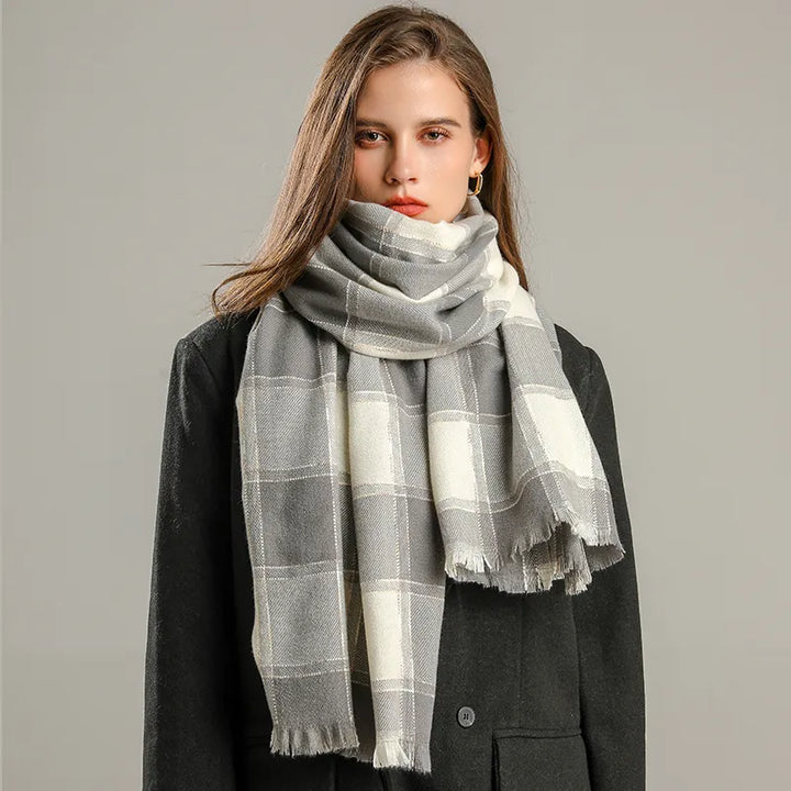 Stylish Checked Women's Scarf - Liora