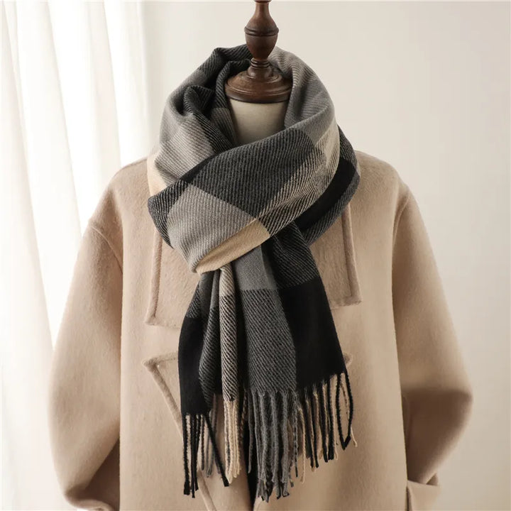 Stylish Checked Women's Scarf - Liora