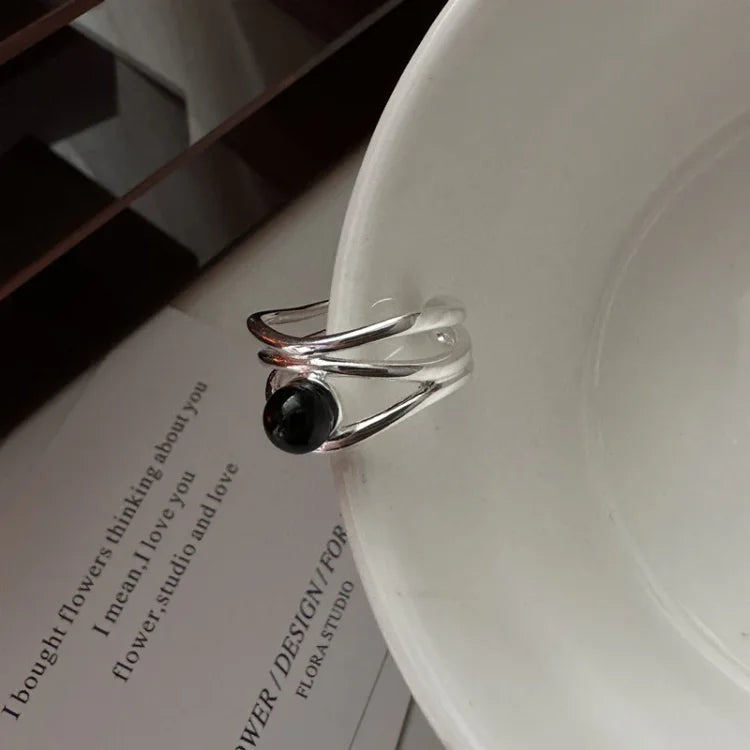 Schwarze Onyx multilinje ring – Arden