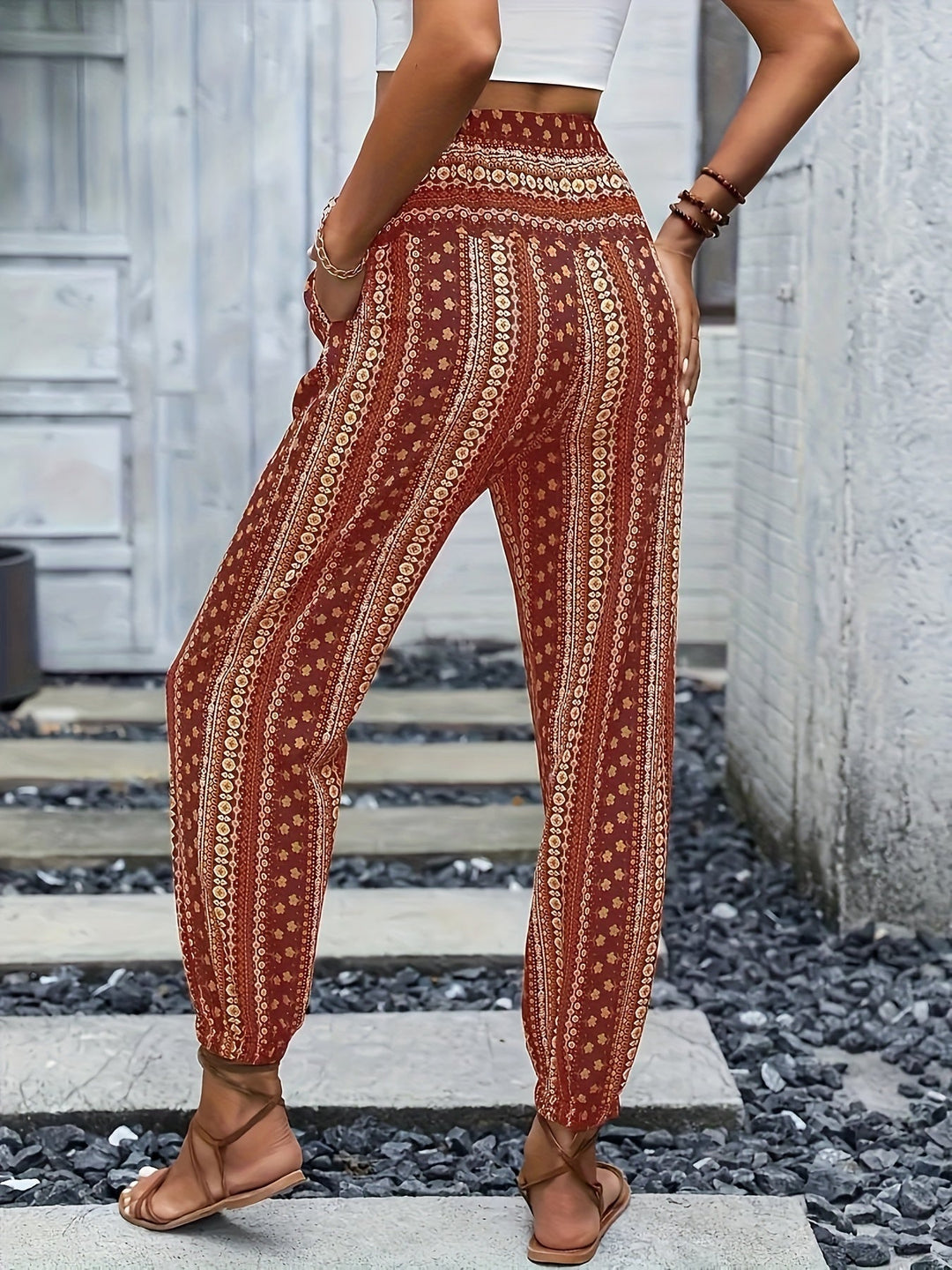 Boho damebukser med høj talje, print og smocket talje – Linara