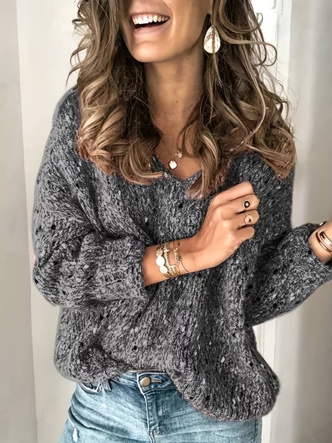 Light V-neck knitted vest with button placket – Lana