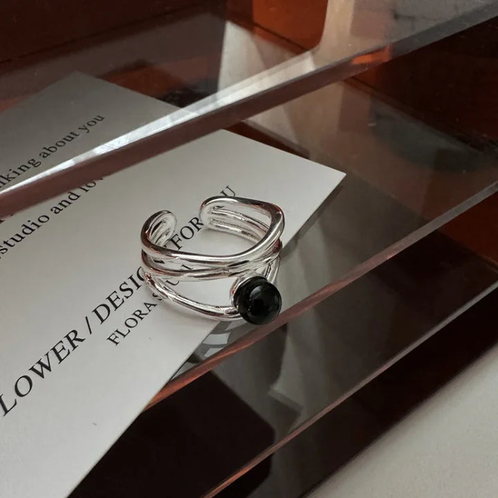 Schwarze Onyx multilinje ring – Arden