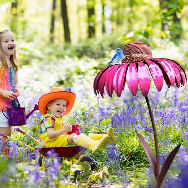 Flower-shaped Birdhouse - FloraFeeder