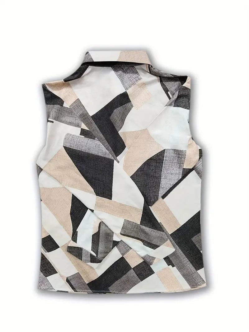 Blusa de mujer moderna con estampado abstracto y tapeta de botones – Marlene