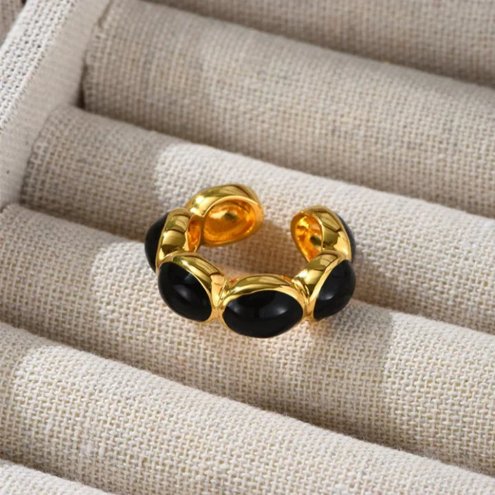 Forgyllet onyx-ring – Celina