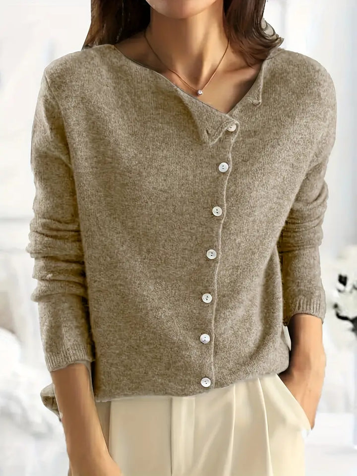 Enkel asymmetrisk cardigan med knappestolpe - Sienna