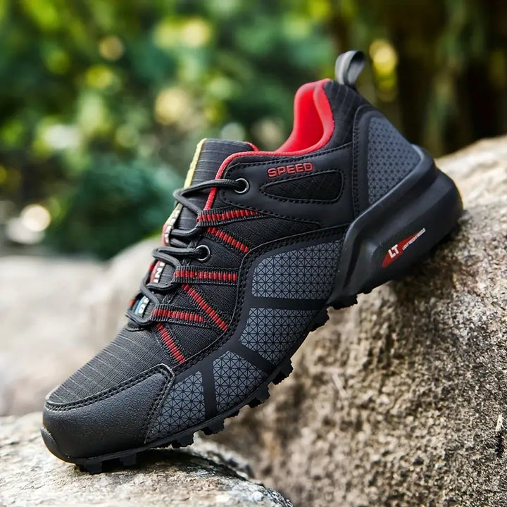 Stilvolle Herren-Bergschuhe - AlpineAce