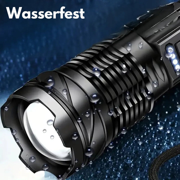 Ultrafelle Militär Taschenlampe mit 5000 Lumen - PowerBeam