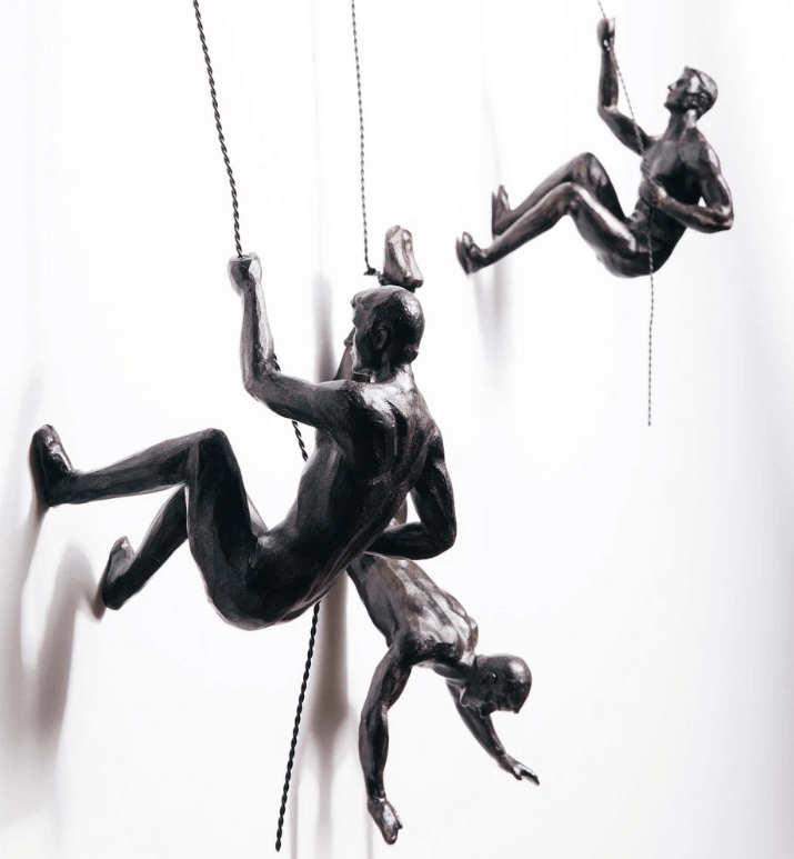 Bergsteiger veggskulptur – PeakFigures
