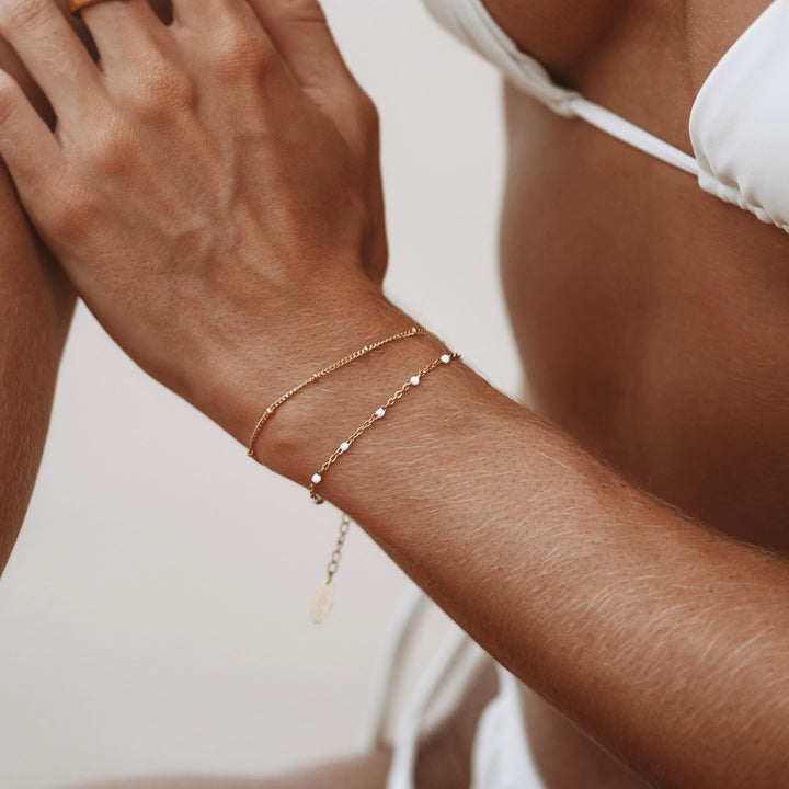 Pulsera doble de perlas blancas para mujer – Liora