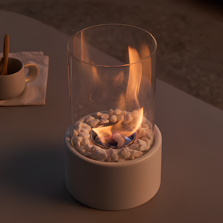 Classic oil lamp with open flame - Lumora