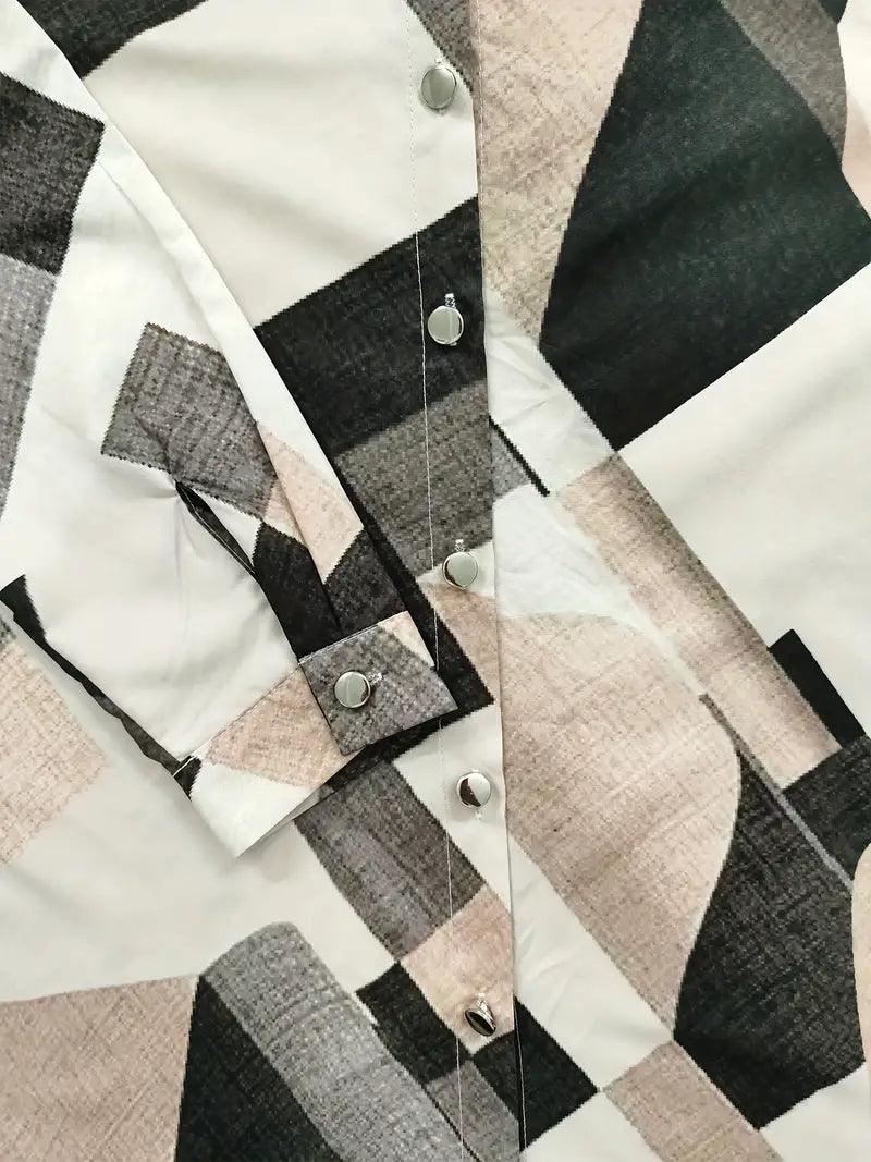 Blusa de mujer moderna con estampado abstracto y tapeta de botones – Marlene