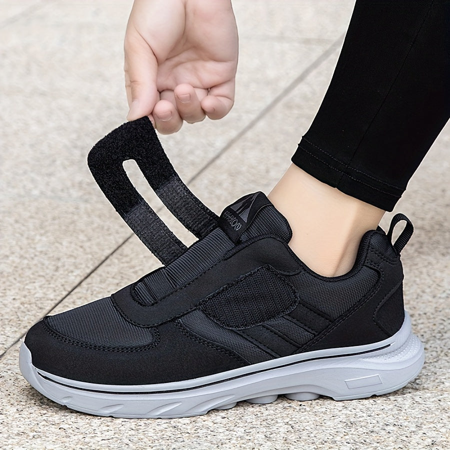 Comfortable running shoes with Velcro fastener - EasyStride