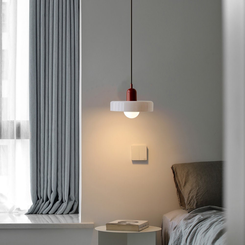Colorful pendant lamp in Bauhaus style - StiloGlas