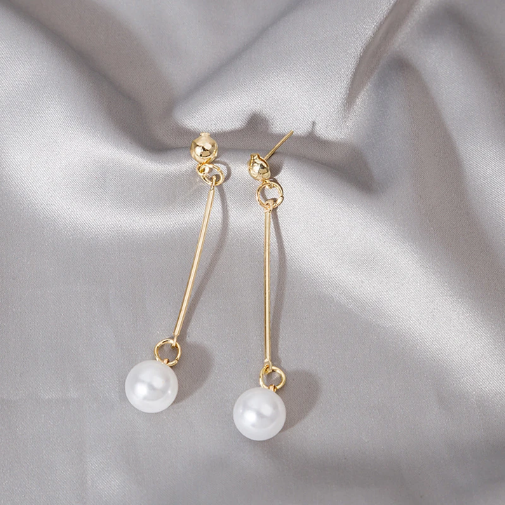 Pendientes colgantes de perlas con diseño lujoso – Selena