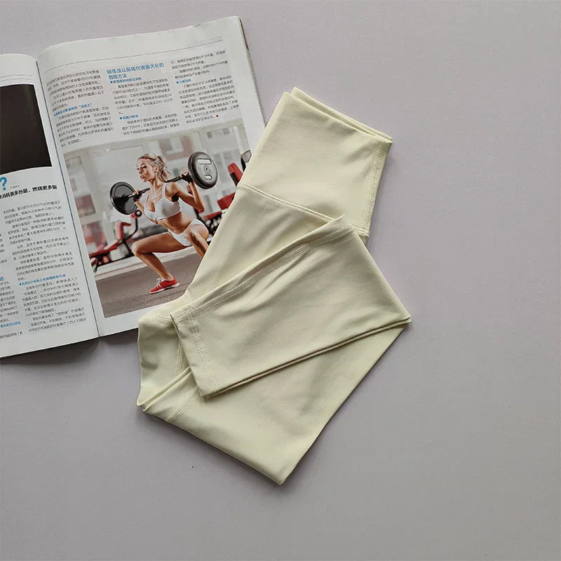 Leggings de yoga de cintura alta con levantamiento de cadera – Aria