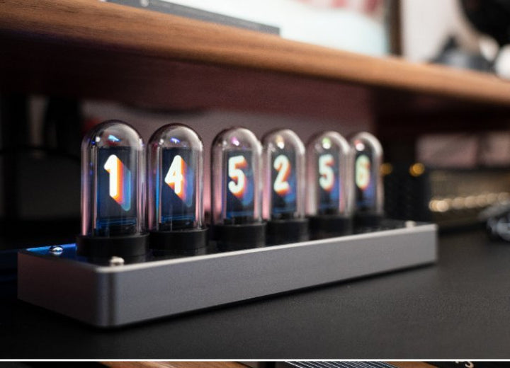 Vertikale LED Nixie Tischuhr – Chronix