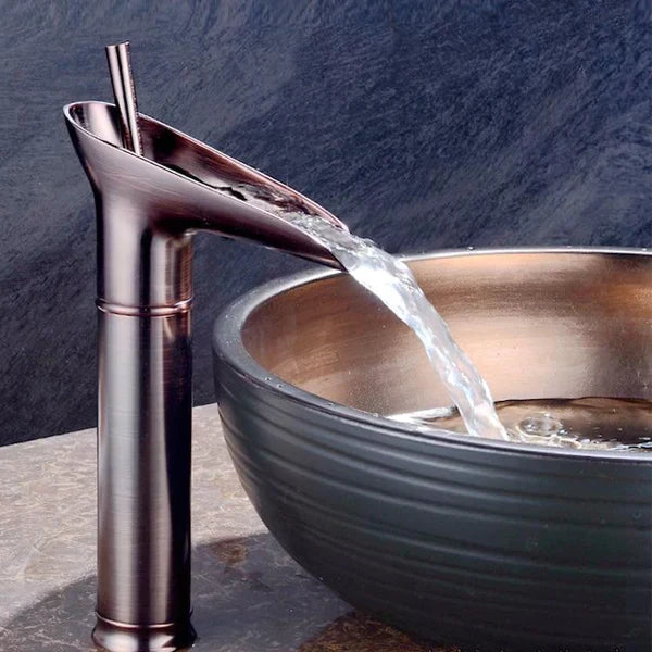 Luxe Waterfall Basin Faucet - CascadeFlow