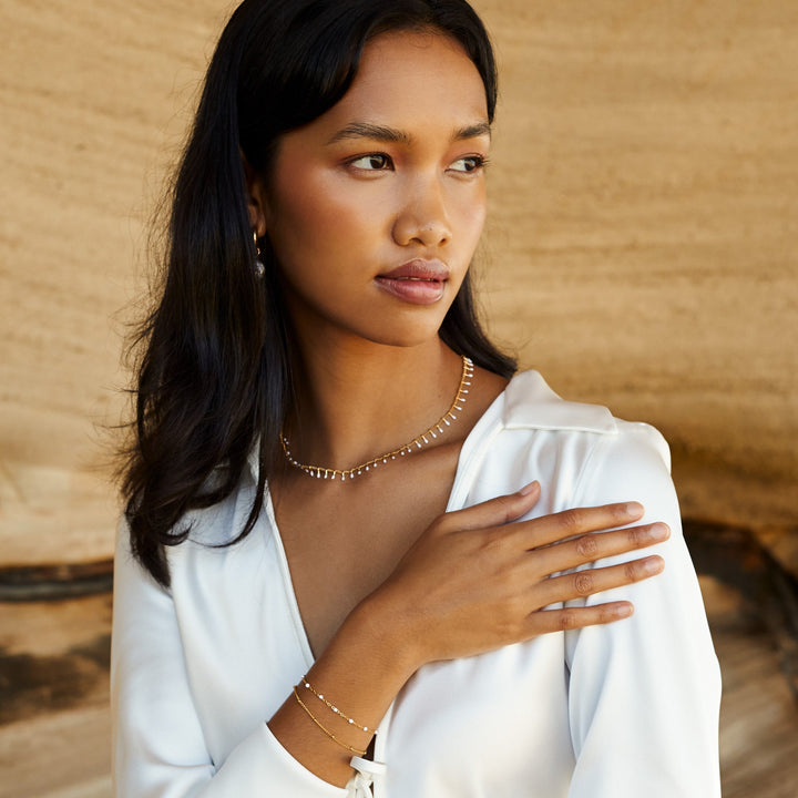 Pulsera doble de perlas blancas para mujer – Liora