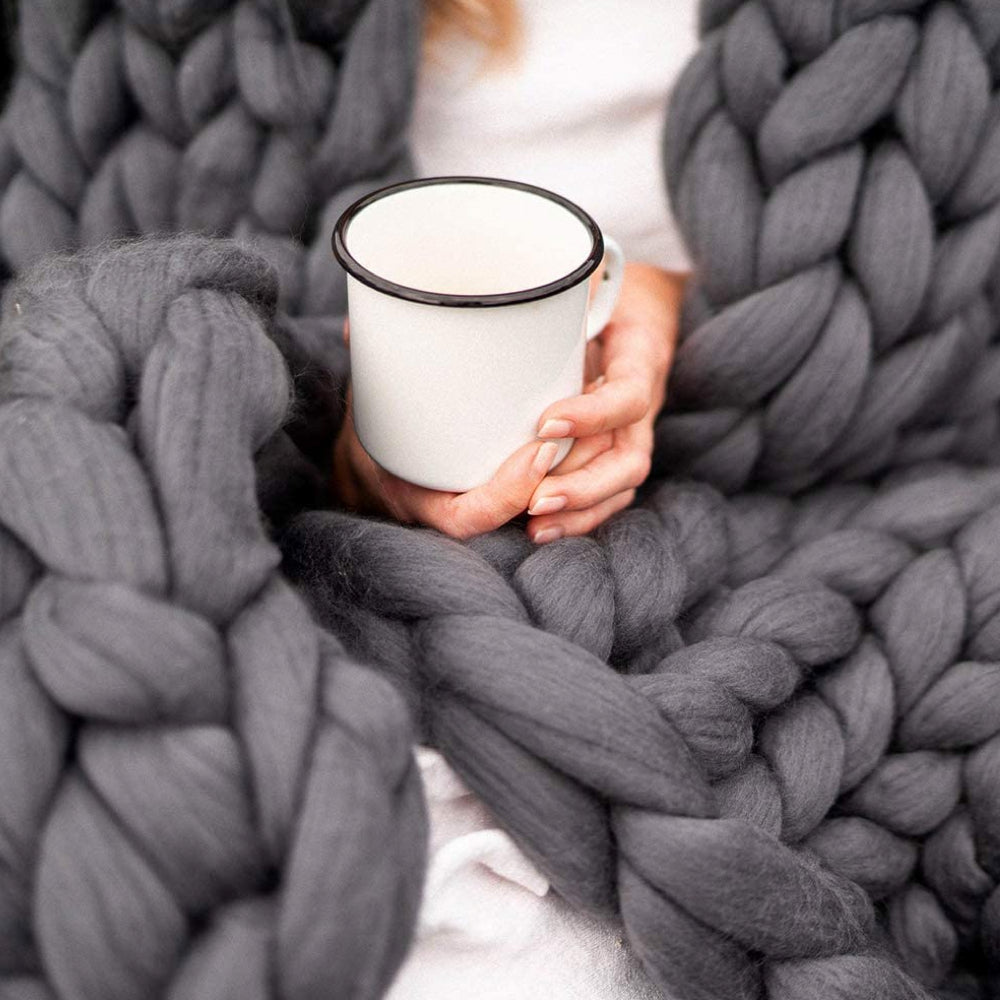 1000 Grams XXL Chunky Knitting Yarn - LuxaWool