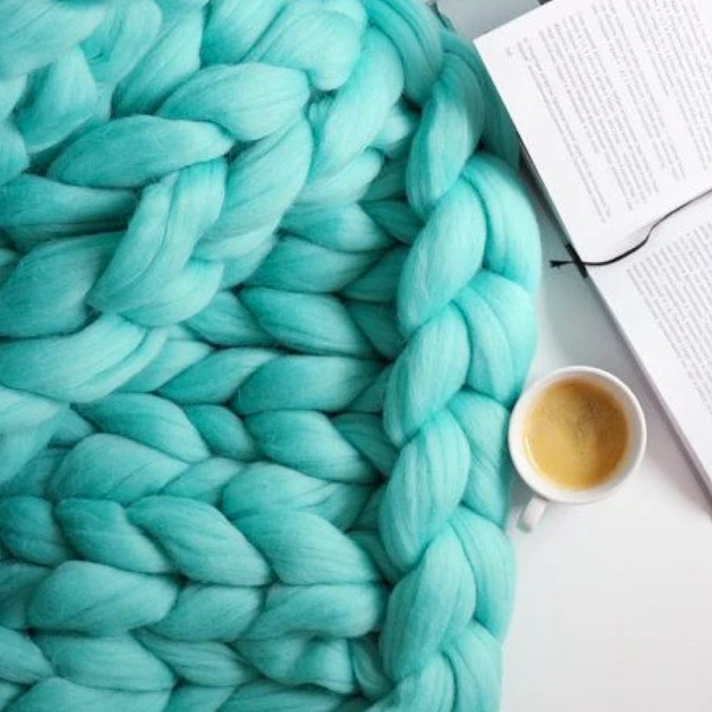 1000 Grams XXL Chunky Knitting Yarn - LuxaWool