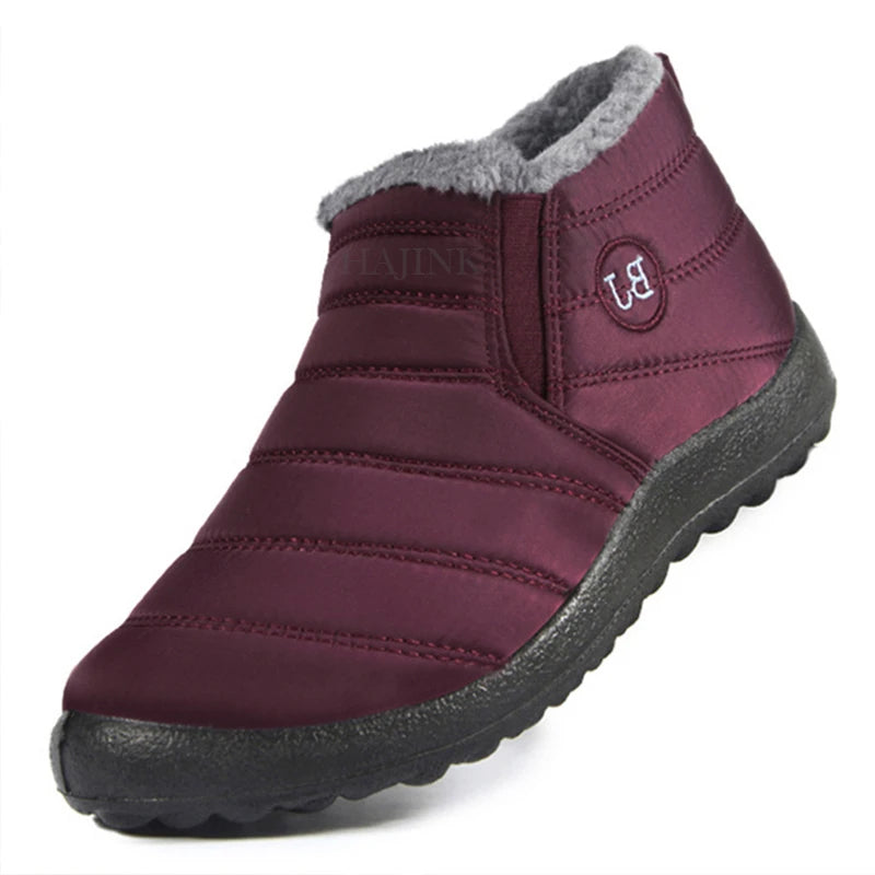 Snow slides | Warm and dry slippers