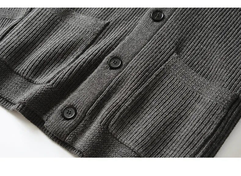Rens knitted cardigan made of merino wool | Knotted cardigan