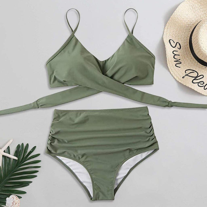 Belle højtaljet, farverig dame-bikini