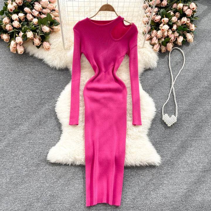 Dress with open shoulder