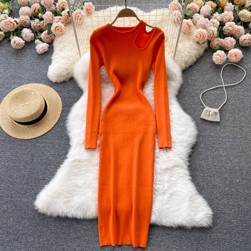Dress with open shoulder
