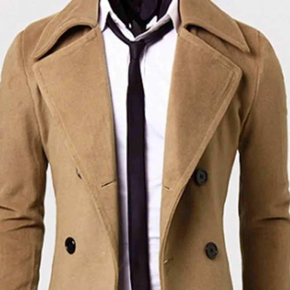 British trenchcoat | Vindafvisende jakke med dobbeltradet knaplukning