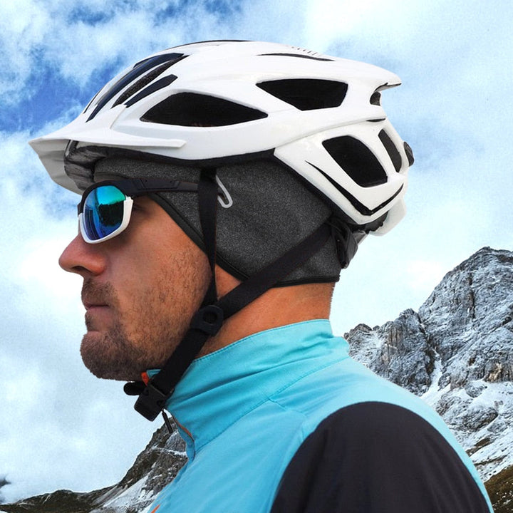 Winter hat | The perfect winter hat to wear under the helmet