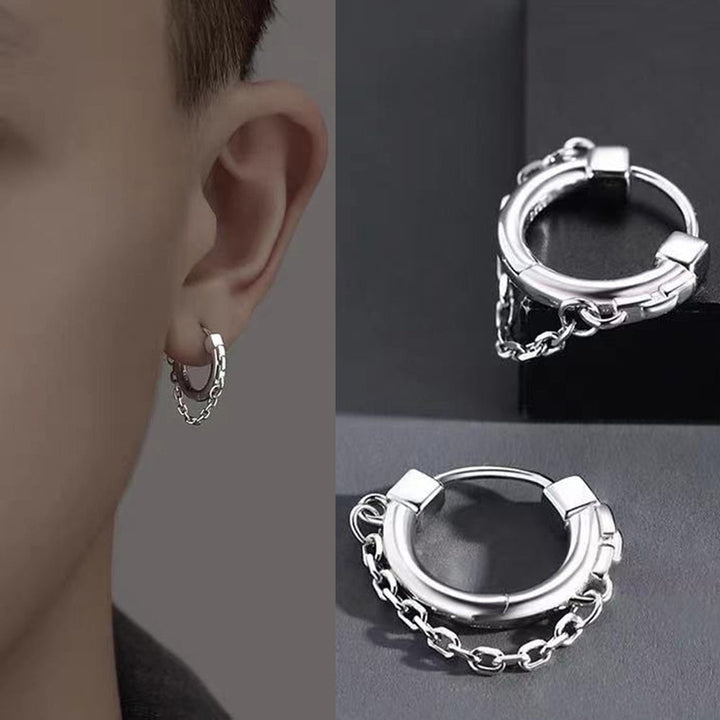 Chain hoop earrings | A fashionable accessory that completes your look