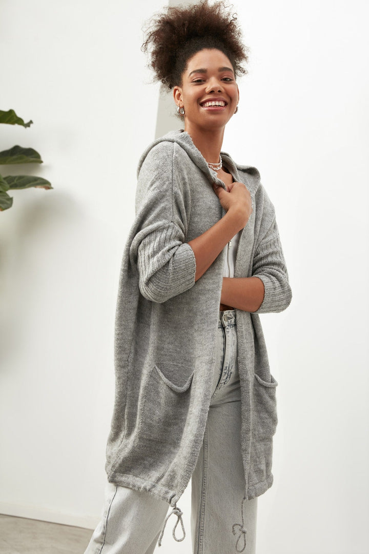 Emma lang strikkjakke | Myk og behagelig loungewear