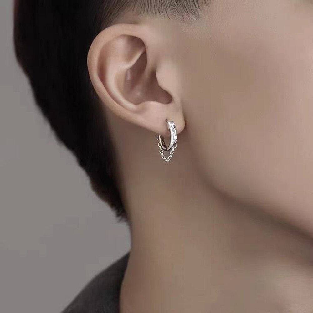 Chain hoop earrings | A fashionable accessory that completes your look