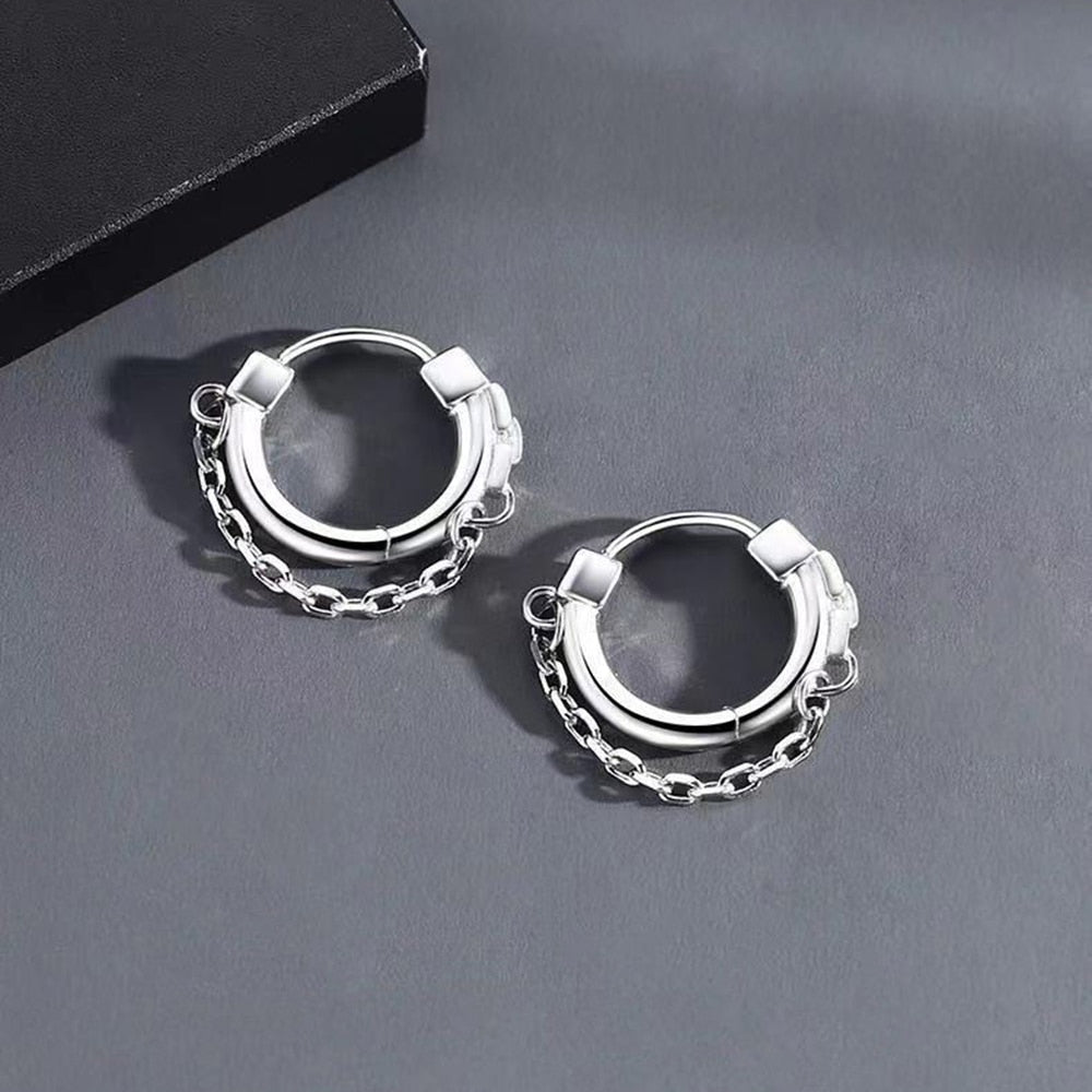 Chain hoop earrings | A fashionable accessory that completes your look